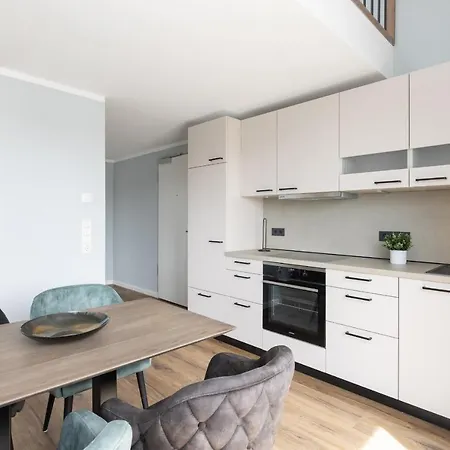 Sturmfrei Galerie 3 *